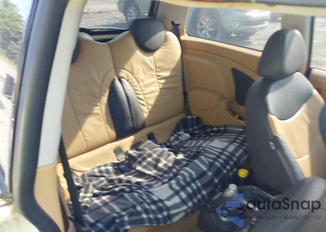 WMWRC33506TK18077: 42583190