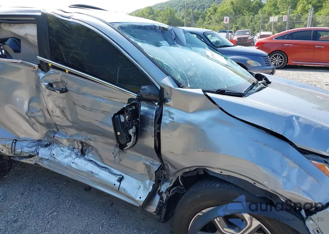 7FARW2H88KE060449: 42583230