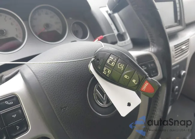 2C4RVABG9CR194210: 42583341