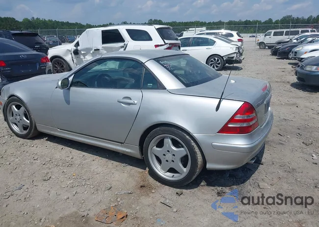 WDBKK65FX3F289228: 42584634