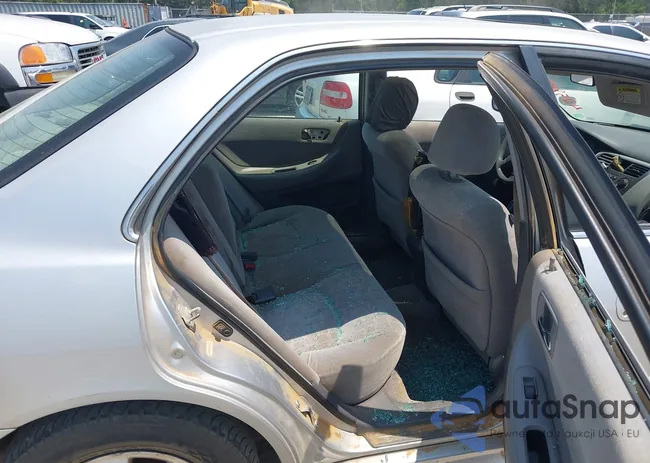 1HGCG56681A090075: 42584715