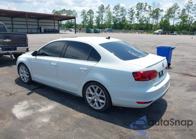 3VW4T7AJ5EM276247: 42584732