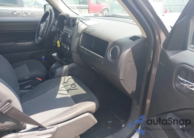 1C4NJRBB0GD741886: 42584768