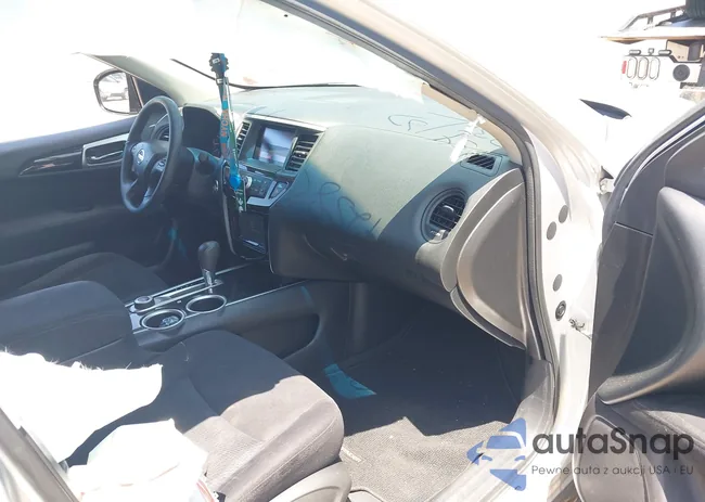 5N1AR2MM7DC615972: 42584924