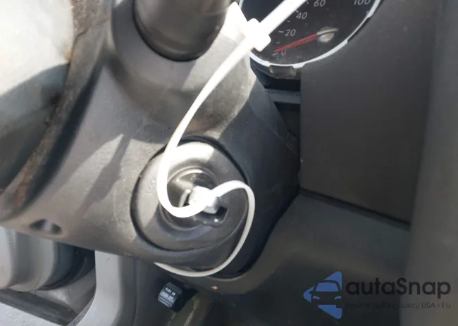 JN8AS58T99W052932: 42584424