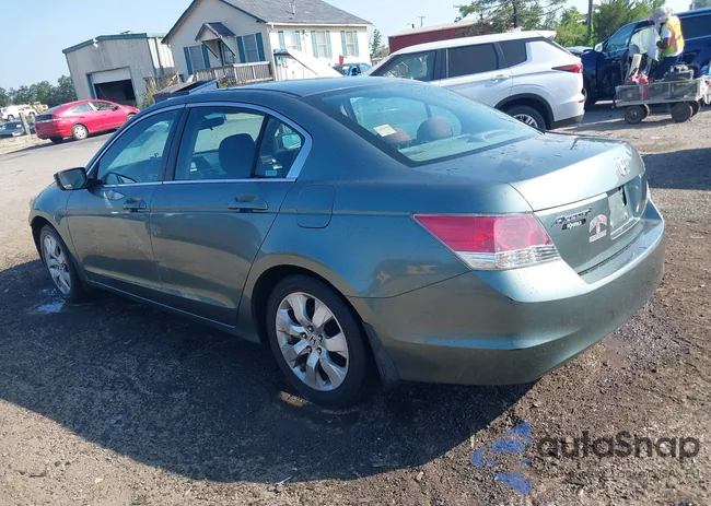 1HGCP26718A050759: 42584445