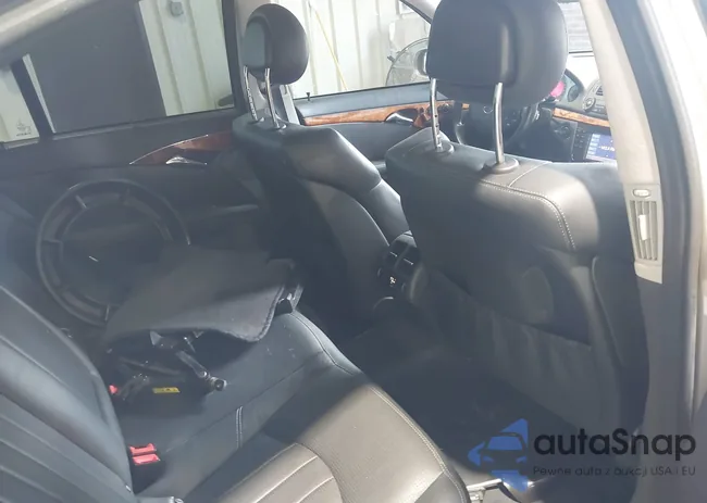 WDBUF76J15A768563: 42584484