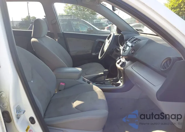 JTMBF4DV6AD035124: 42585534