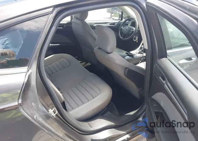 3FA6P0G77GR328086: 42585543