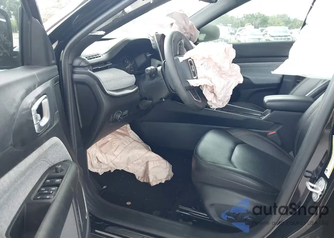 3C4NJDFN5RT104769: 42585680