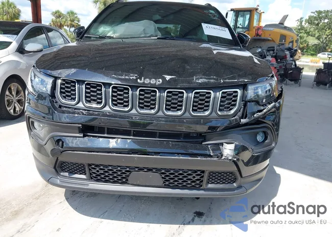 3C4NJDFN5RT104769: 42585680