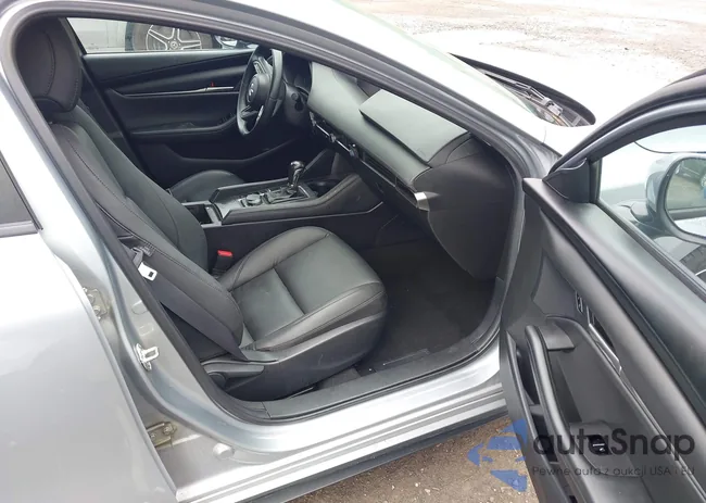 3MZBPBBL8MM251968: 42586031