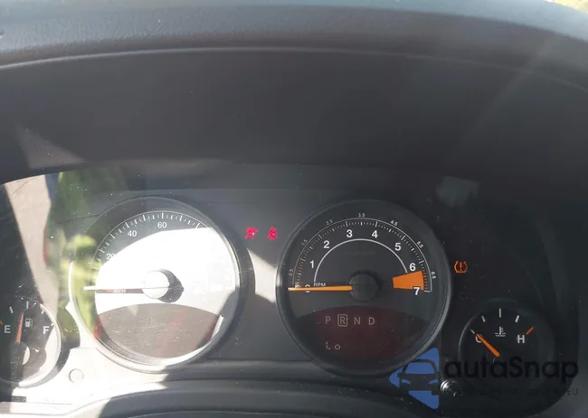 1C4NJCBA7HD119548: 42586037