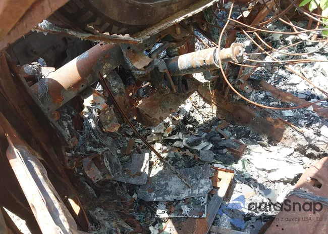 1N4BL4EV9PN421391: 42586039