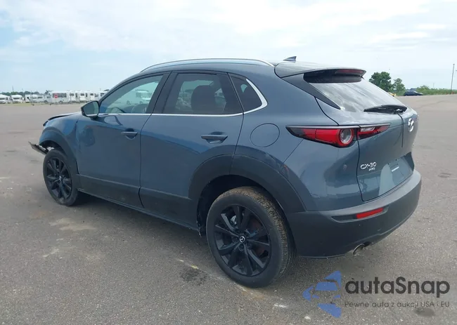 3MVDMBDY3NM435714: 42586494