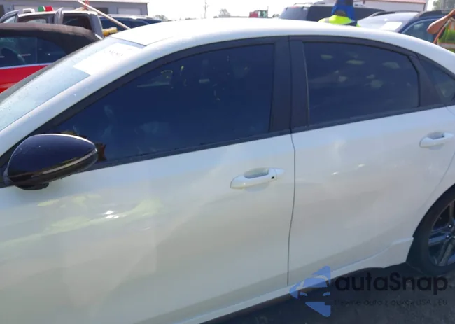 3KPF34AD6ME367363: 42586568