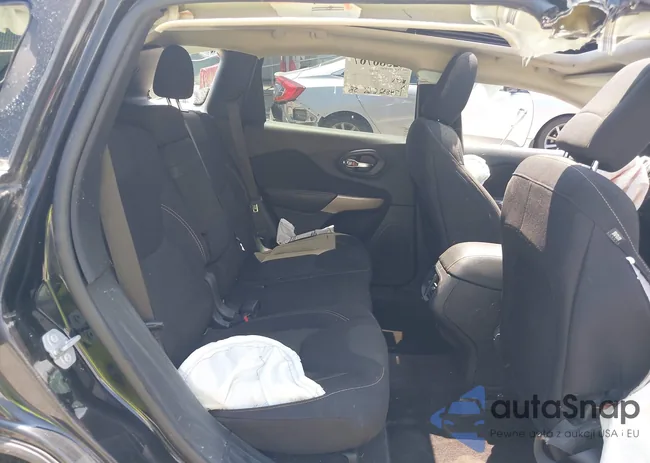 1C4PJMCS1HW622700: 42586767