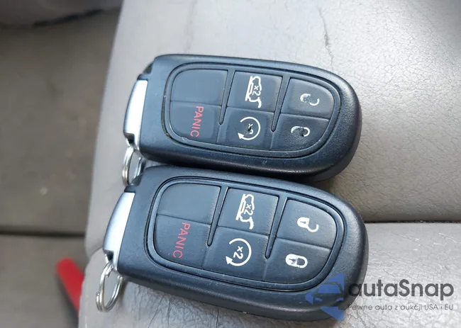 1C4PJMCS1HW622700: 42586767