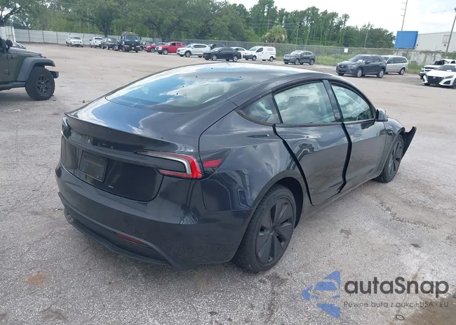 5YJ3E1EA4RF722849: 42586831