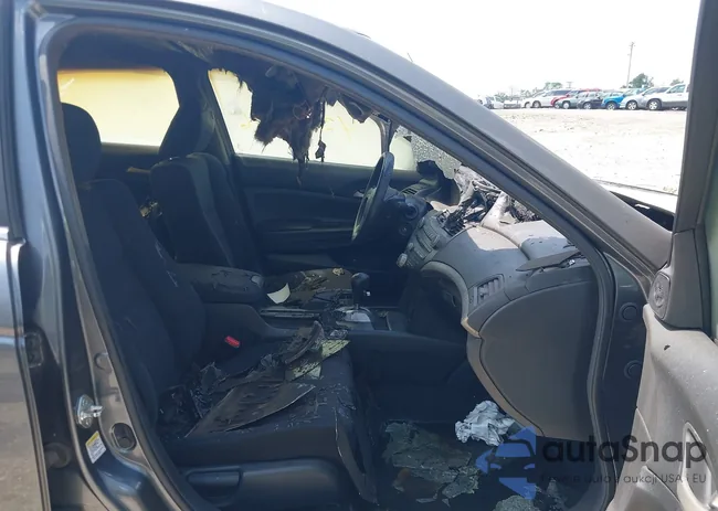 1HGCP2F32CA239149: 42586936