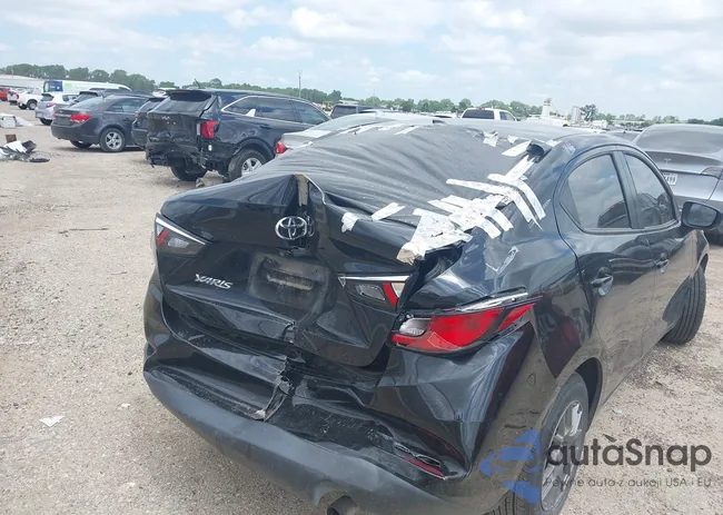 3MYDLBYV0KY528104: 42587002