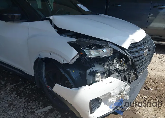 3N1CP5DV0PL571645: 42587064