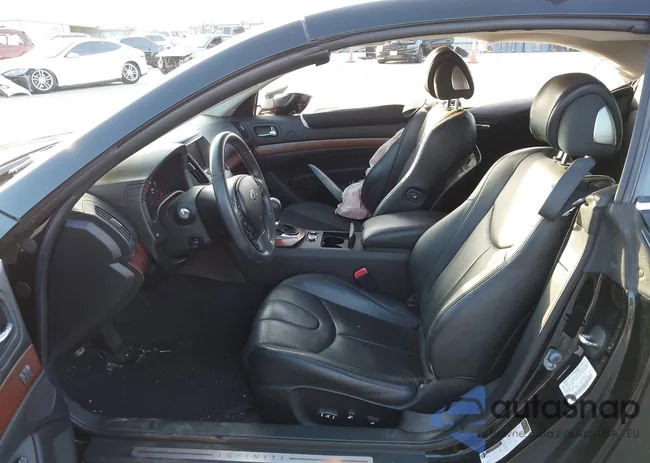 JNKCV66E99M723788: 42586087