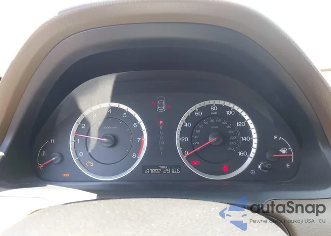 1HGCP2F38AA194490: 42587776