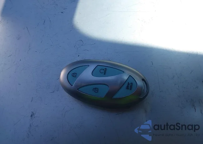 KMHM24AA0RA072152: 42587778