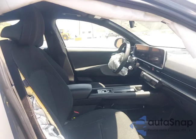 KMHM24AA0RA072152: 42587778