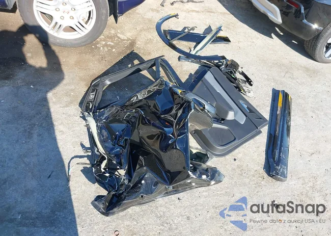 3GPKHZRJ5RS514352: 42587804