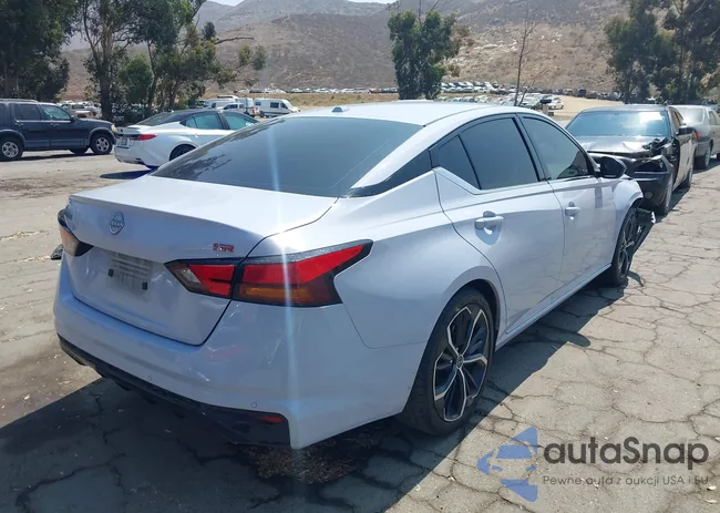 1N4BL4CV9RN423390: 42587859