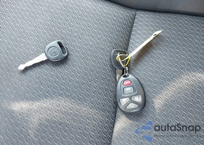 1G8ZV57757F247847: 42587901