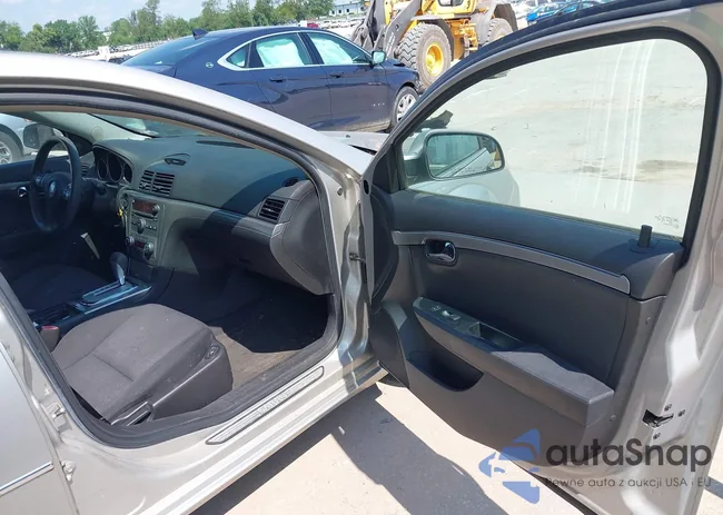 1G8ZV57757F247847: 42587901