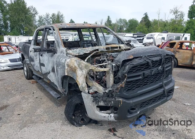 3C6UR5HL3RG131166: 42587993