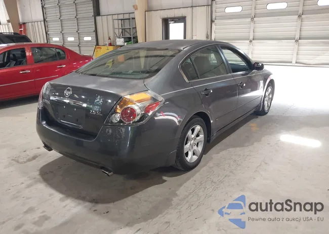 1N4AL21E78C252538: 42587173