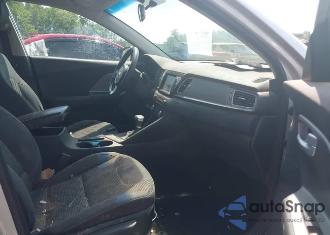 KNDCB3LC0H5040723: 42587317