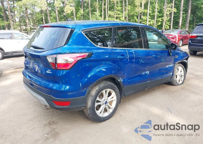 1FMCU9GD0HUD92332: 42587410