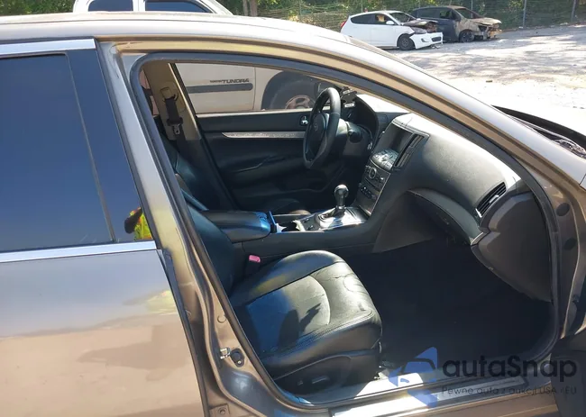 JN1CV6AP5CM627628: 42588539