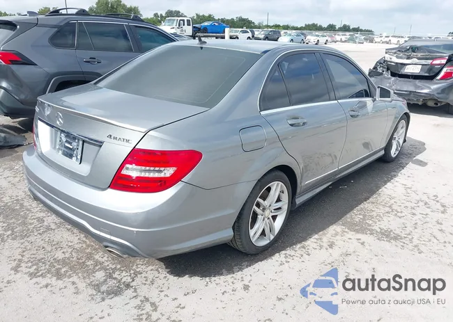 WDDGF8AB2DR242498: 42588574