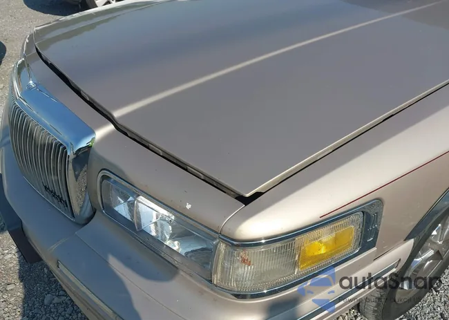 1LNLM81W9VY651120: 42588592