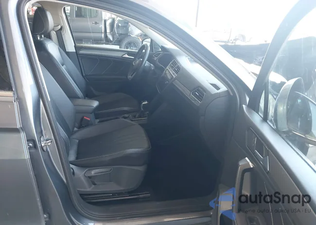 3VV2B7AX1NM061791: 42588599