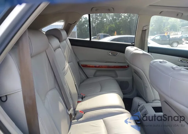 2T2GK31UX9C070261: 42588610