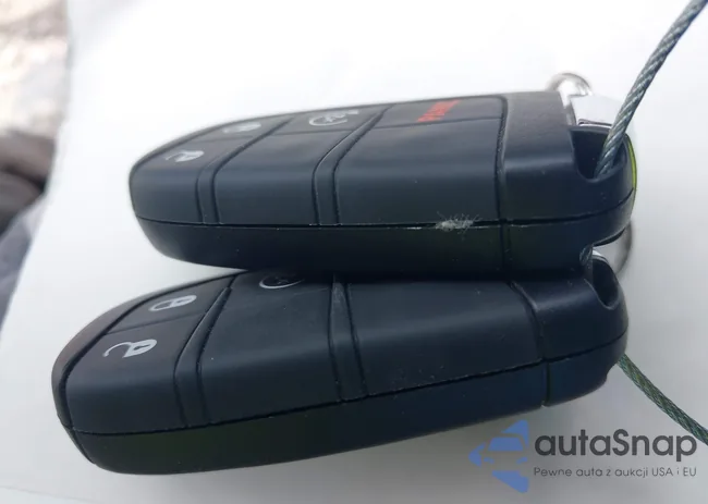 3C4NJDBN8ST586519: 42588637