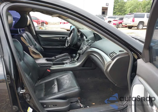 19UUA8F59AA025461: 42588820