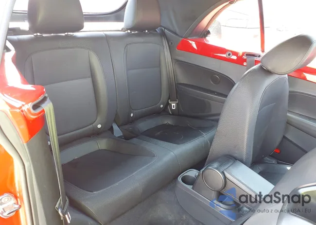 3VW517AT4FM801313: 42588888