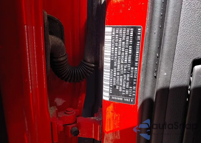 3VW517AT4FM801313: 42588888