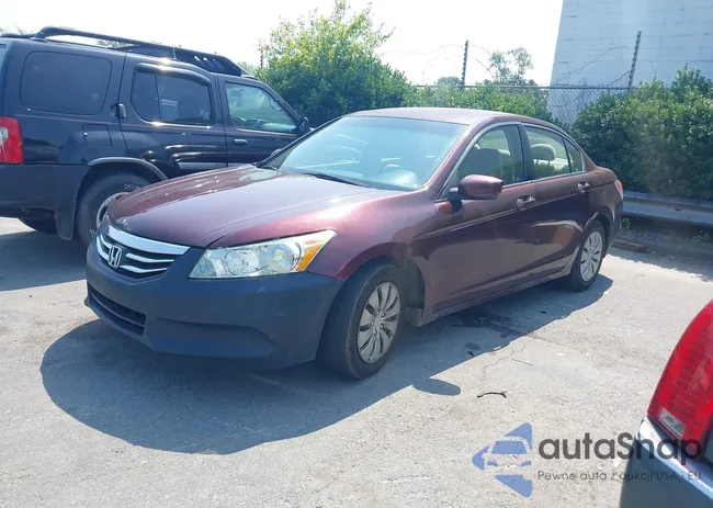 1HGCP2F33BA016150: 42588992