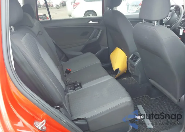 3VV0B7AX4KM150970: 42589025