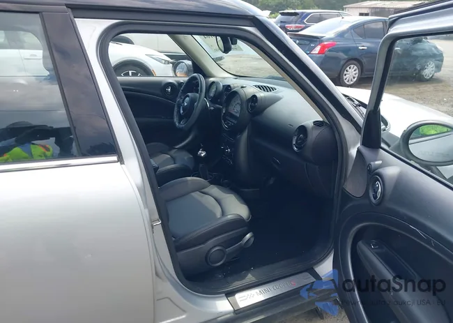 WMWZC5C54EWM16721: 42588164